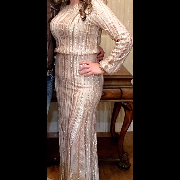 Large Tan color dress - Picture 1 of 2