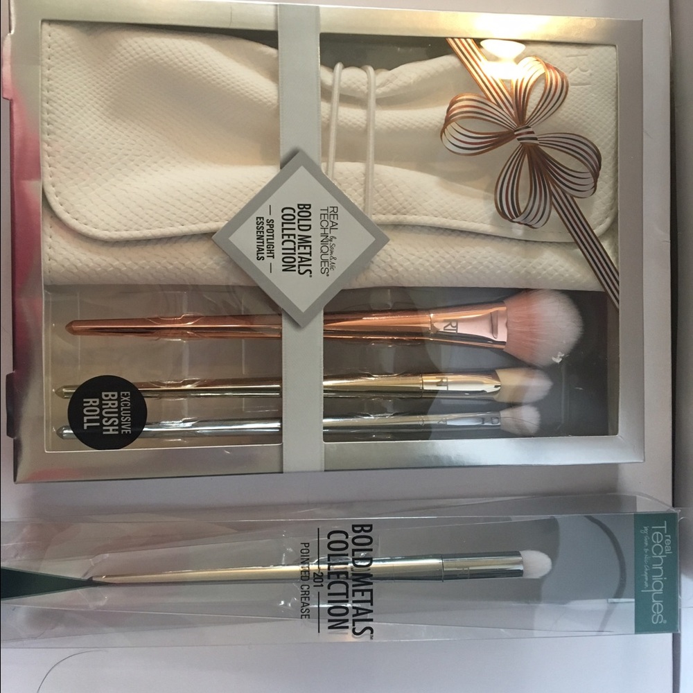 Real Techniques Bold Metals Brush Bundle