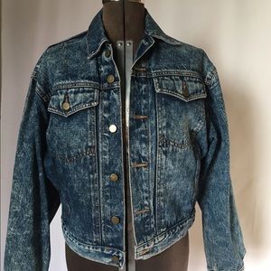 Vintage Red Camel Dark Wash Denim Jacket