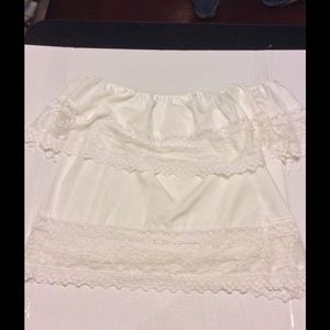 Love Culture Off-shoulder White Lace Top Medium