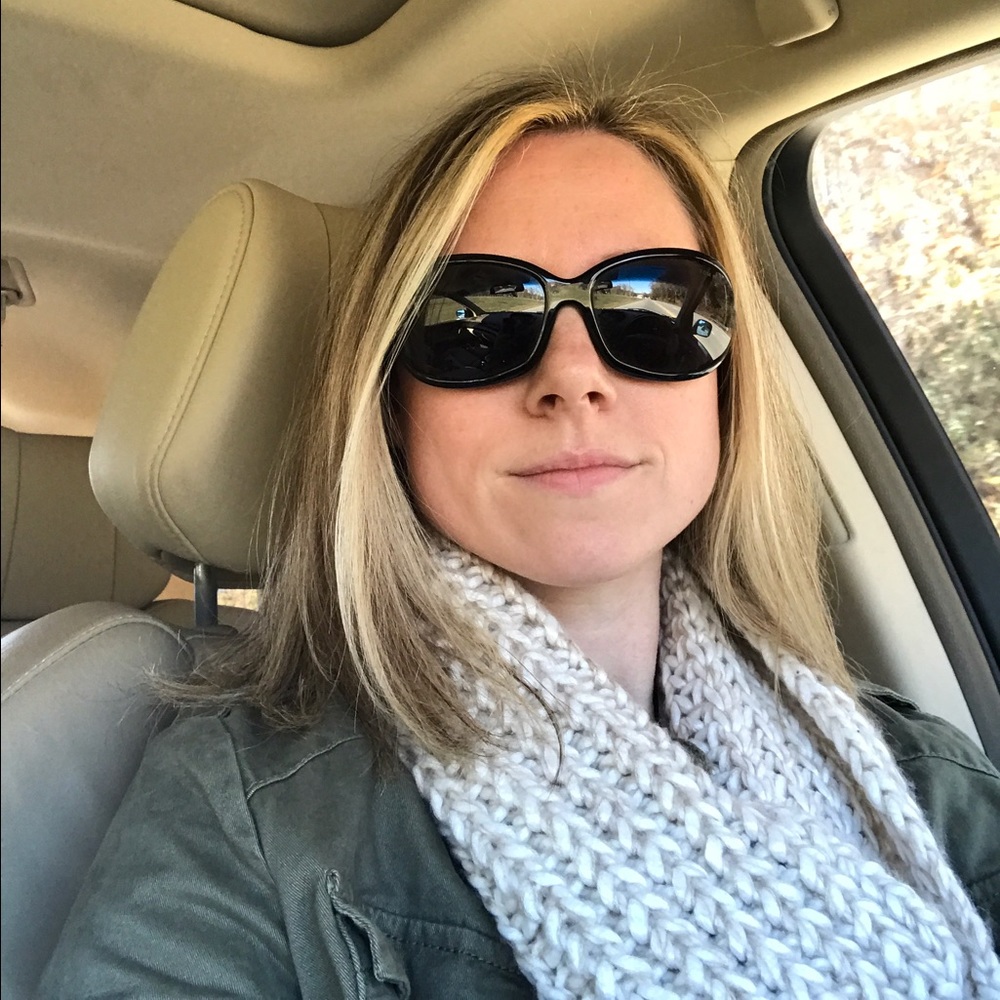 Meet your Posher, Nicole