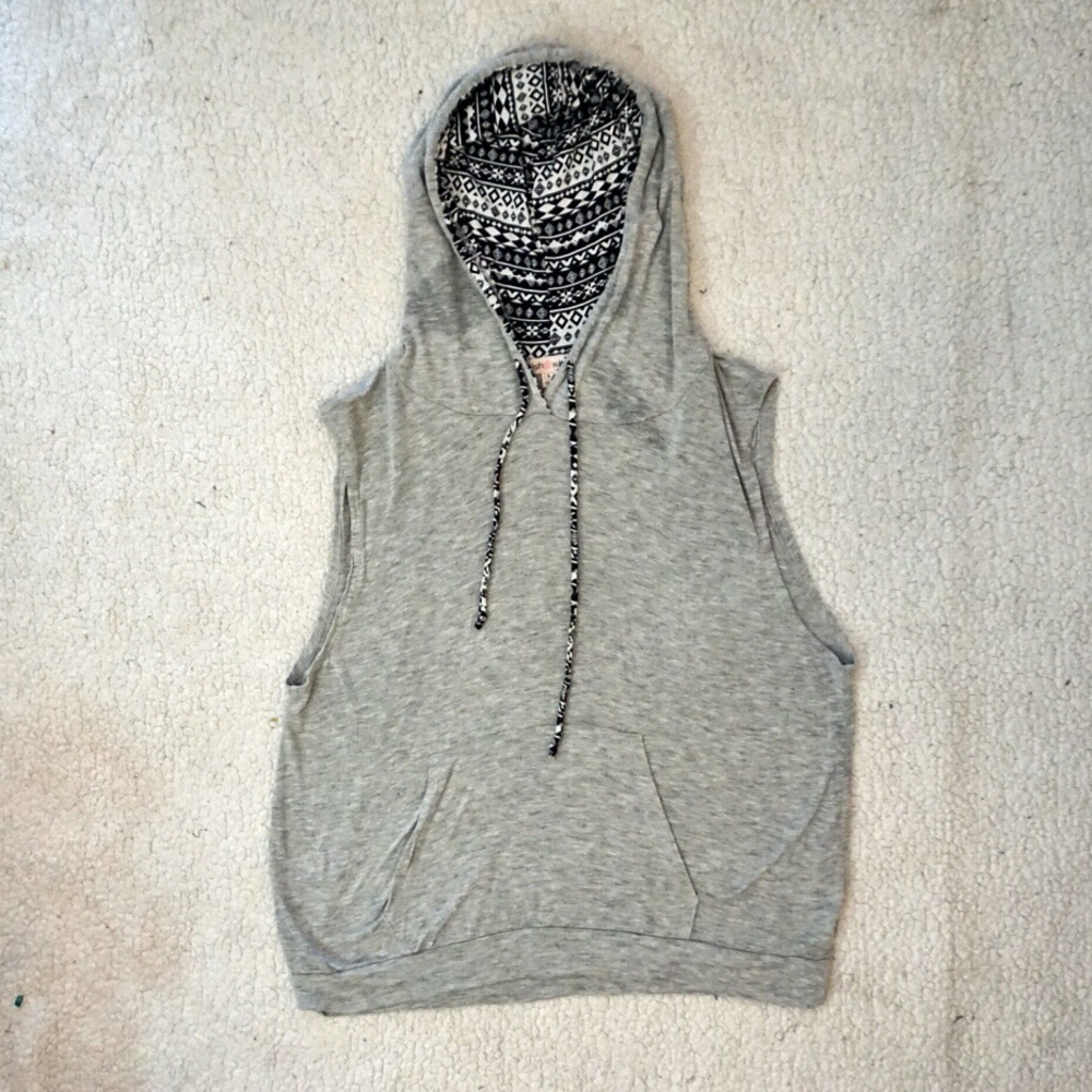 Aztec Print Hooded Sleeveless Top