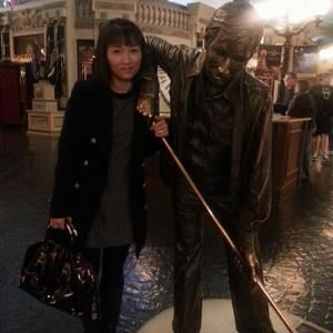 Meet your Posher, April