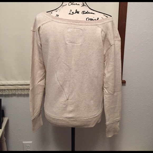 AEO Sweater - Picture 2 of 3