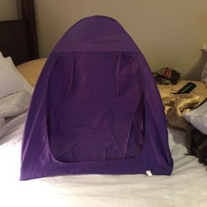 AMERICAN GIRL DOLL COLLAPSIBLE TENT