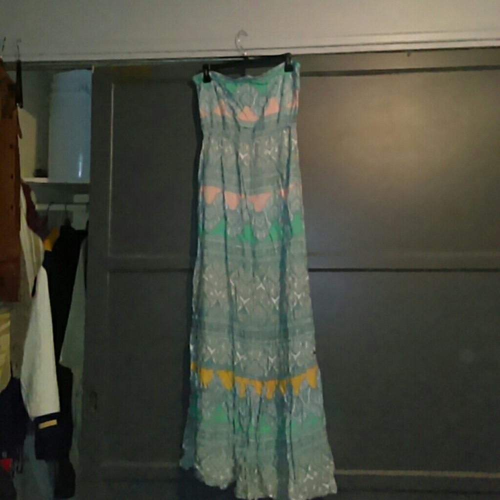 O'Neil Maxi Dress