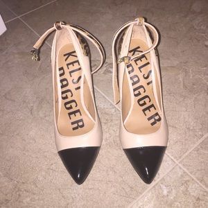Great condition Kelsi Dagger heels