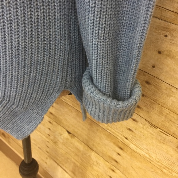 Gap Sweater - Picture 2 of 3