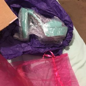 Turquoise heels! NEW! Never worn!