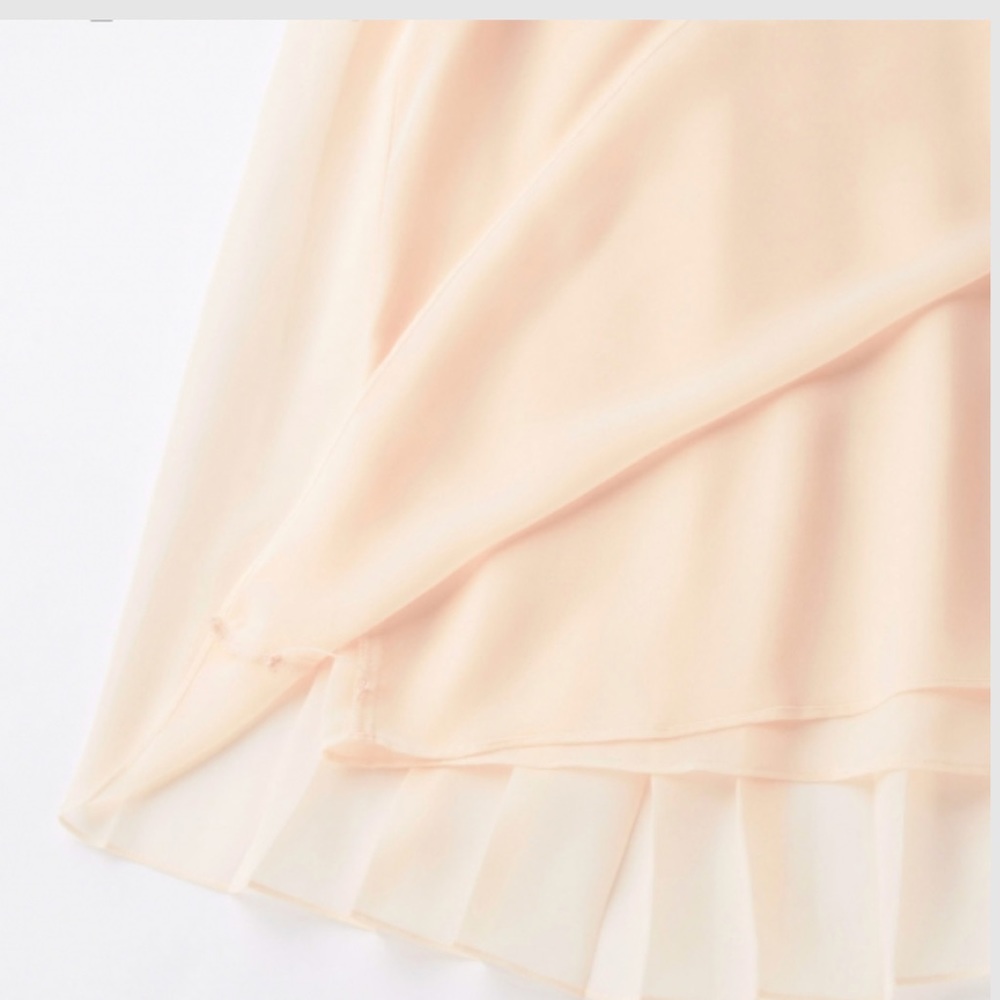 Pleated Blouse - Picture 4 of 6