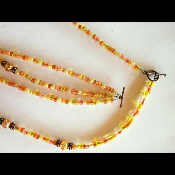 Handmade Swarovski accented necklace and bracelet - Picture 3 of 4