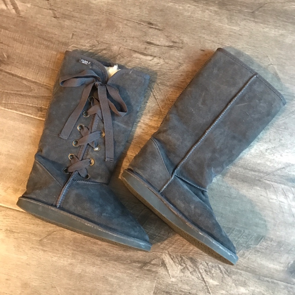 🎉SALE!!! Gray EMU Wool Boots!!