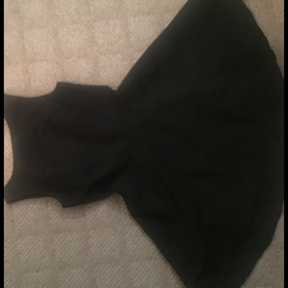 Classic lines LBD Isaac Mizrahi for Target 🎯💋 - Picture 8 of 8