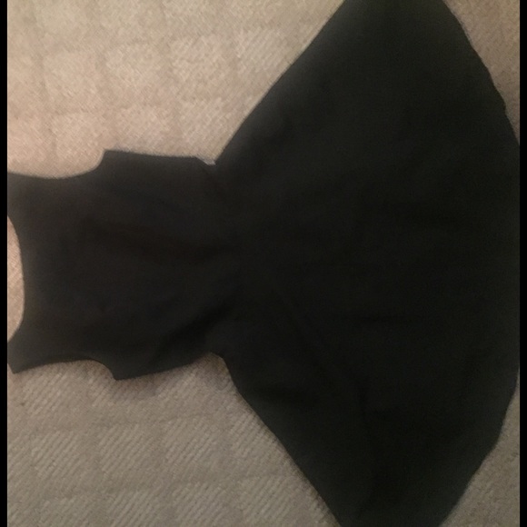 Classic lines LBD Isaac Mizrahi for Target 🎯💋 - Picture 8 of 8