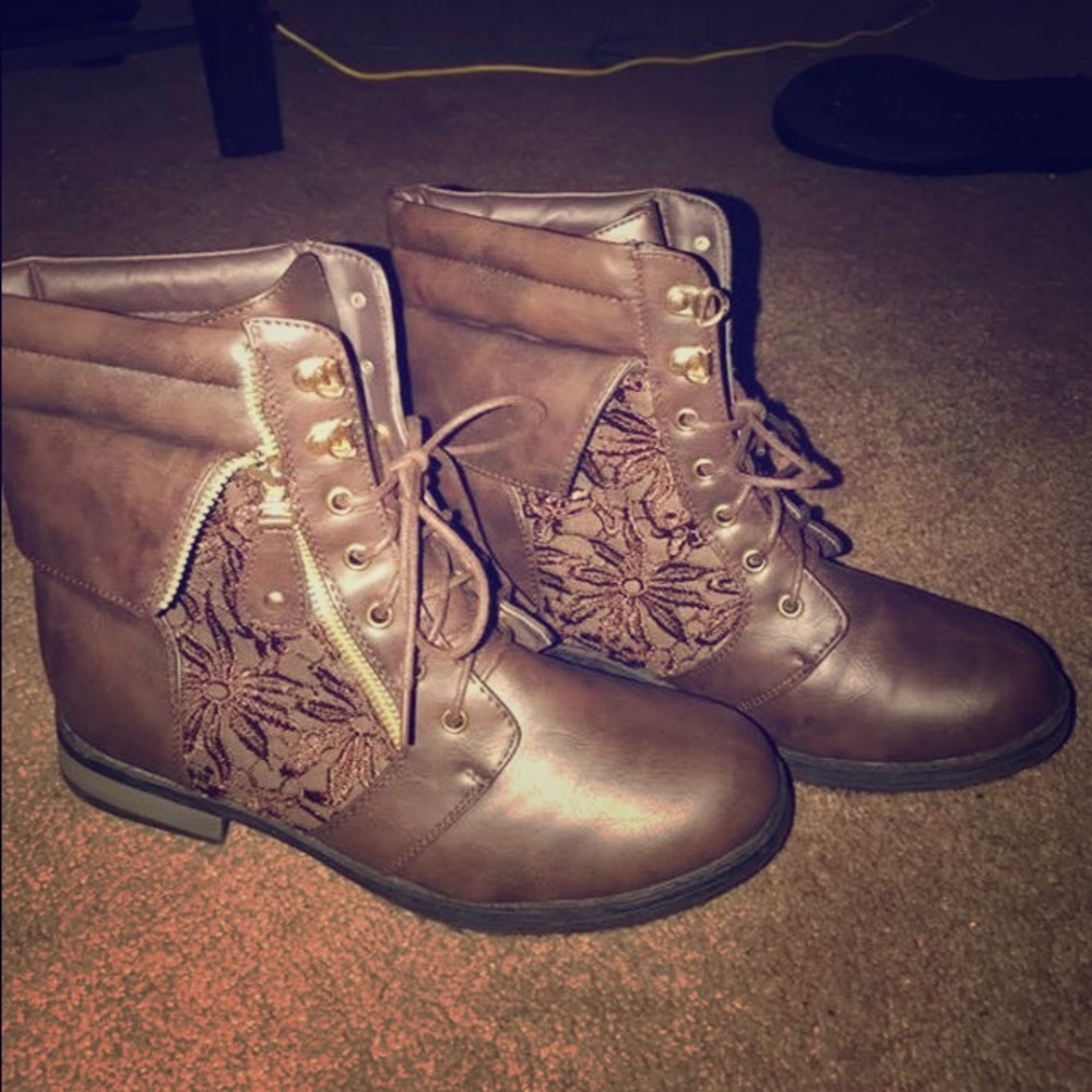 Brown boots