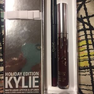 Kylie Holiday Edition "Vixen" Matte Lipstick