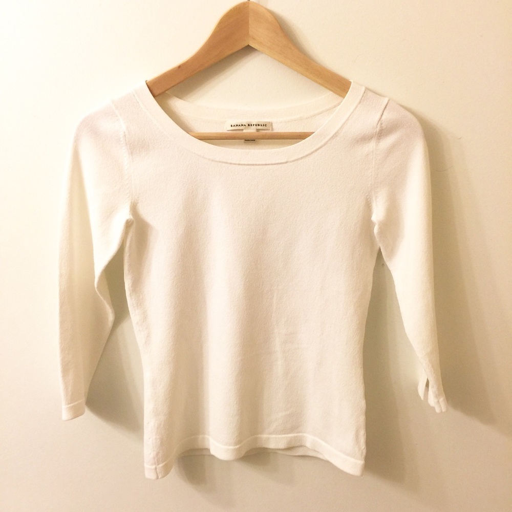 SOLD Banana Republic cropped white top