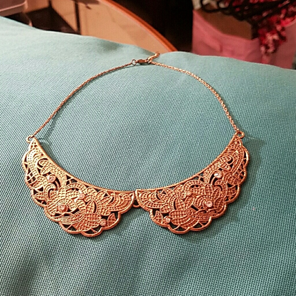 Gold collar necklace
