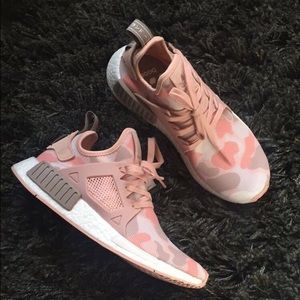 Pink duck camo nmd_xr1