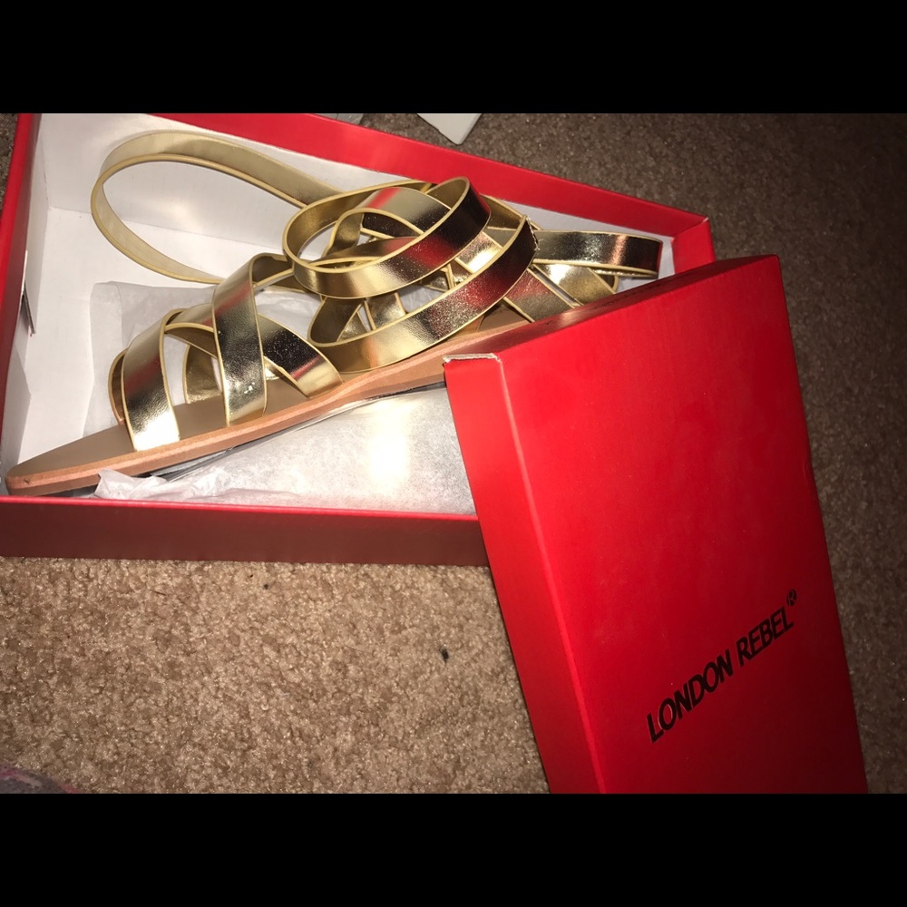 London Rebel Wrap Sandals NWT