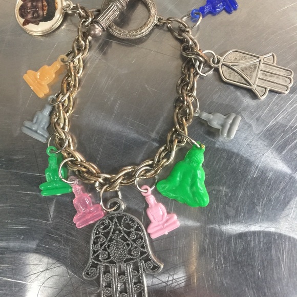 Vintage crackerjack/gumball machine charm bracelet - Picture 1 of 4