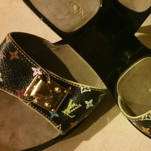 SOLD. AUTH LV MONOGRAM KITTY HEELs