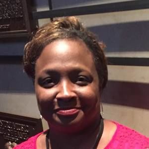 Meet your Posher, Carol