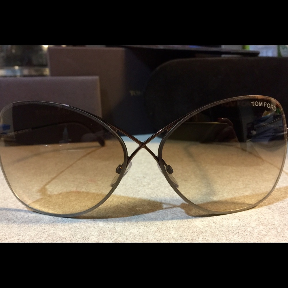 ‼️Tom Ford Women's Sunglasses ‼️