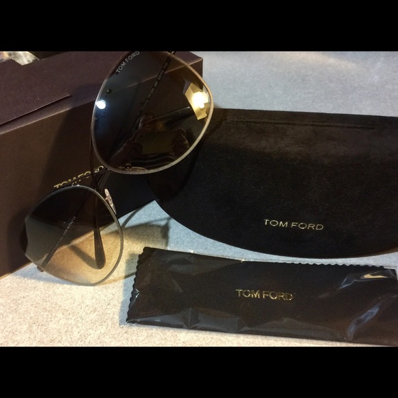 ‼️Tom Ford Women\'s Sunglasses ‼️ main image 7