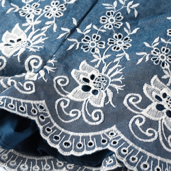 NEW!! 🌸Blue Floral Embroidery Playsuit - Picture 6 of 7