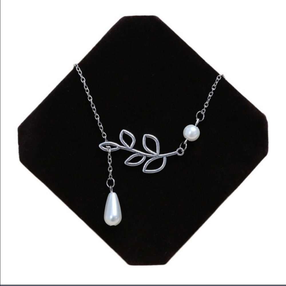 🌺 FASHION NECKLACE ▪️LEAVES & PEARL 🌺