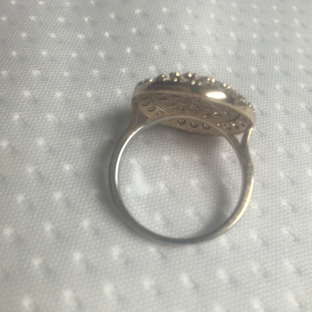 Round CZ ring - Picture 3 of 4