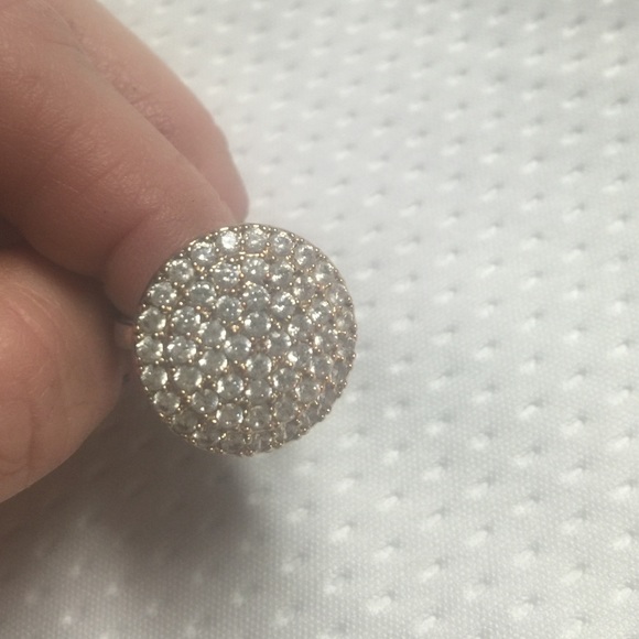 Round CZ ring - Picture 2 of 4