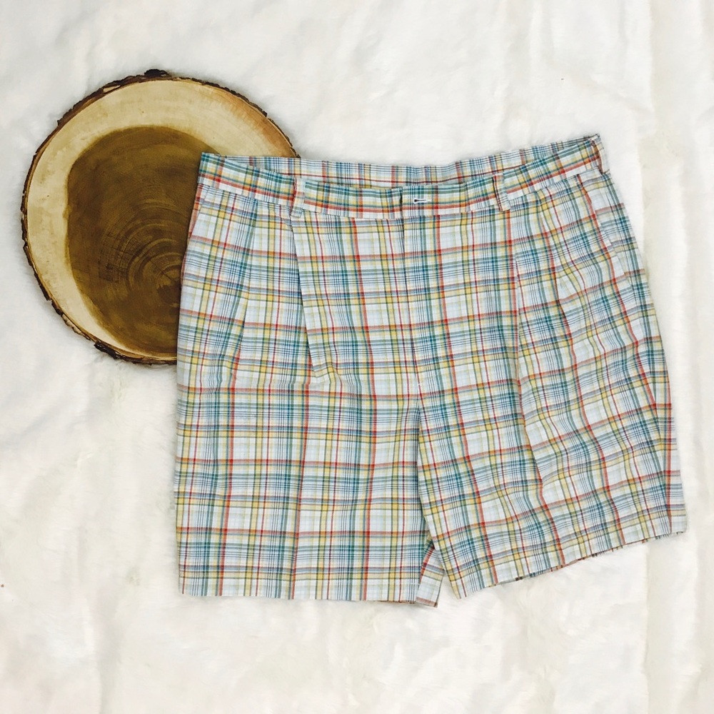 Gold Label RoundTree & Yorke Shorts Men's Size 42