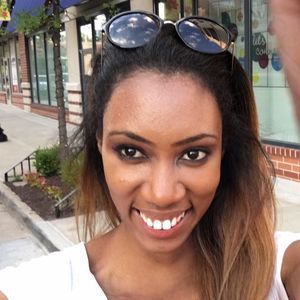 Meet your Posher, Crystal