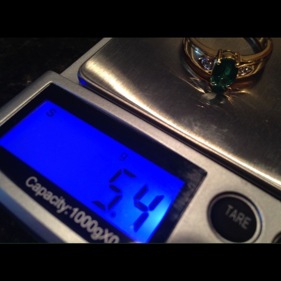 Columbian Emerald and Diamond Ring 18k - Picture 3 of 3