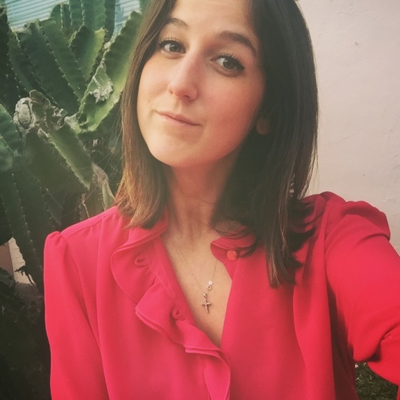 Meet your Posher, Alexis - Picture 1 of 1