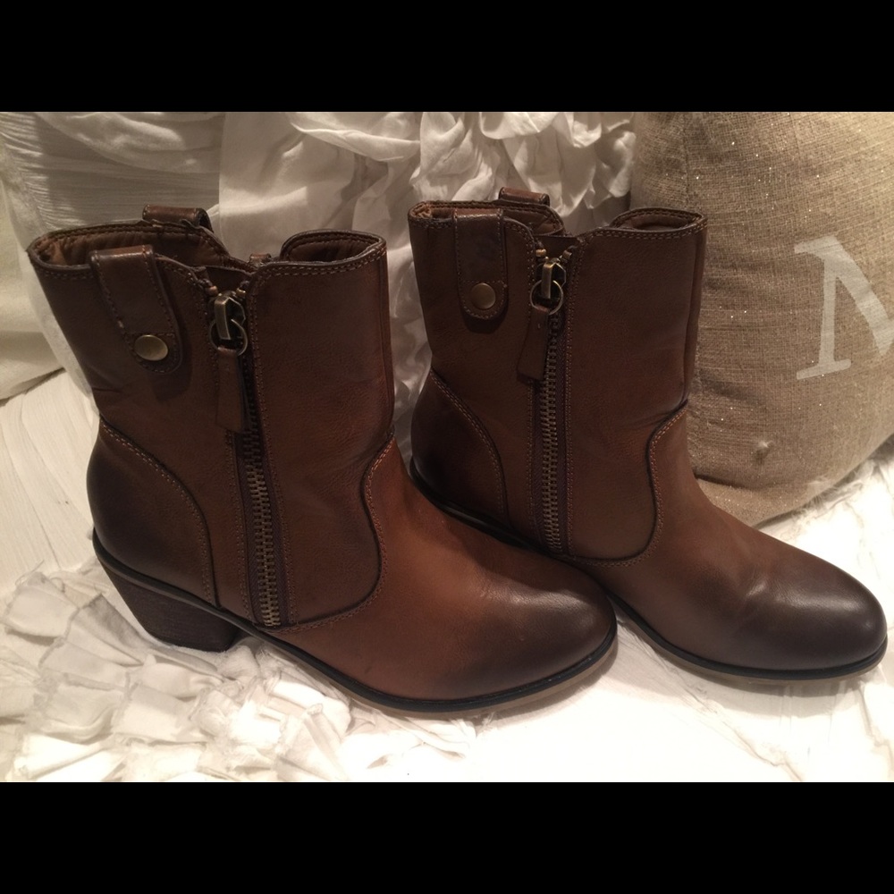 💕 Steve Madden Booties💕