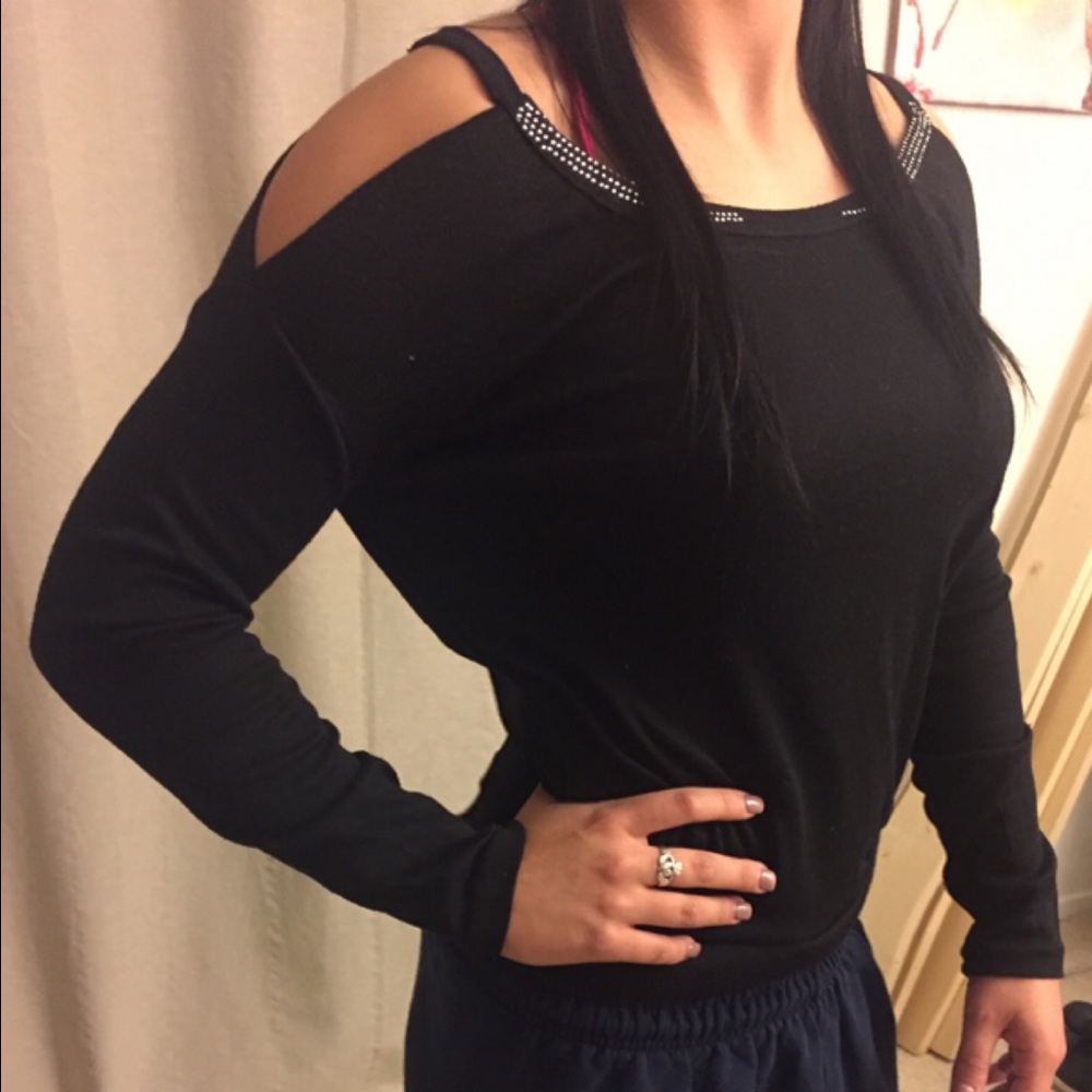 Long sleeve black shirt