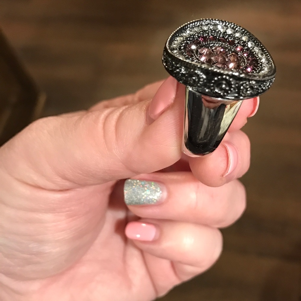 Ring - Picture 2 of 3
