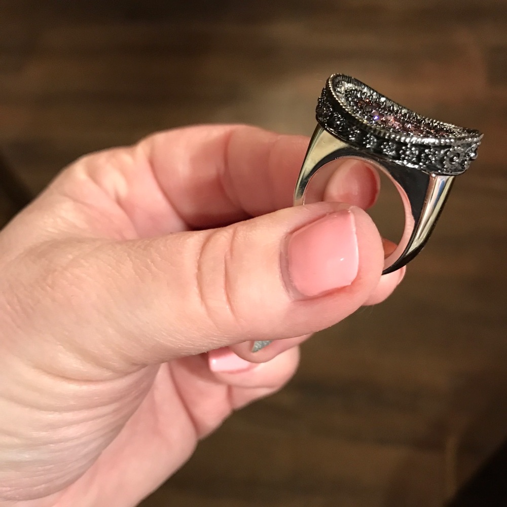 Ring - Picture 3 of 3