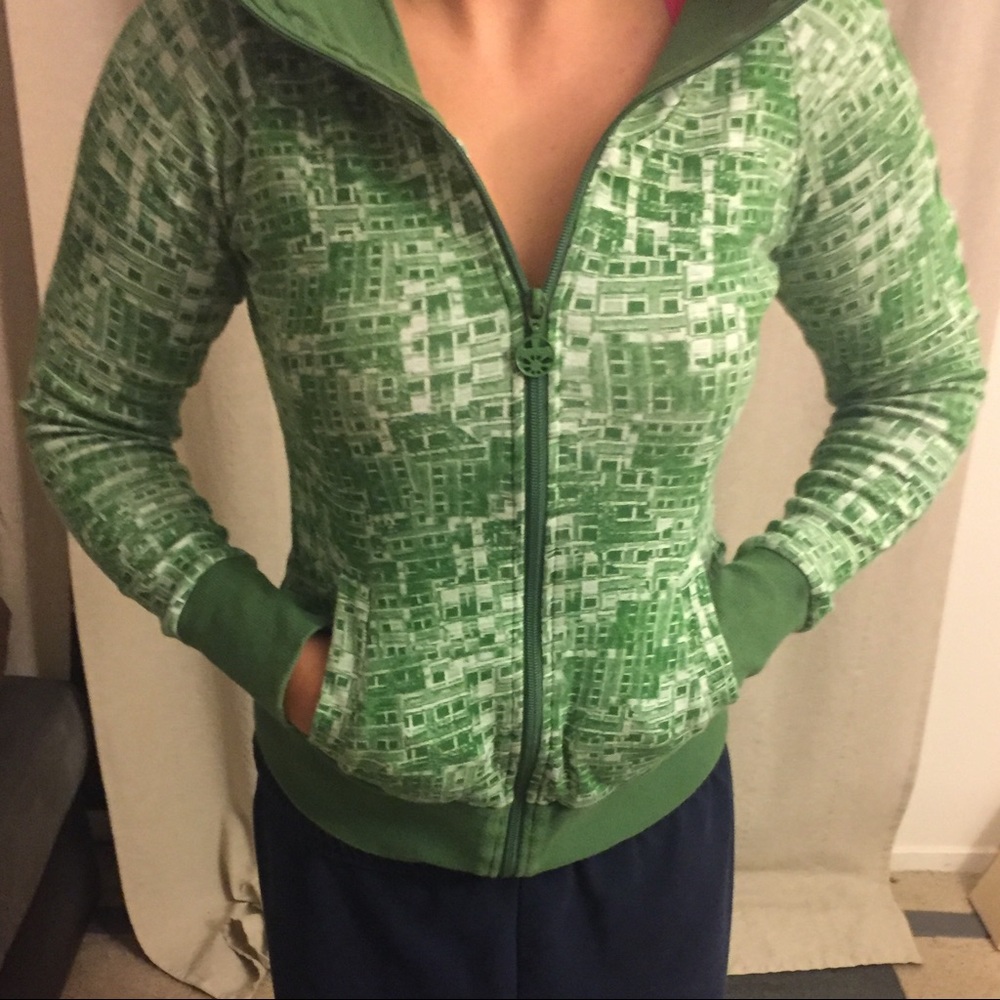 Zip up sweater