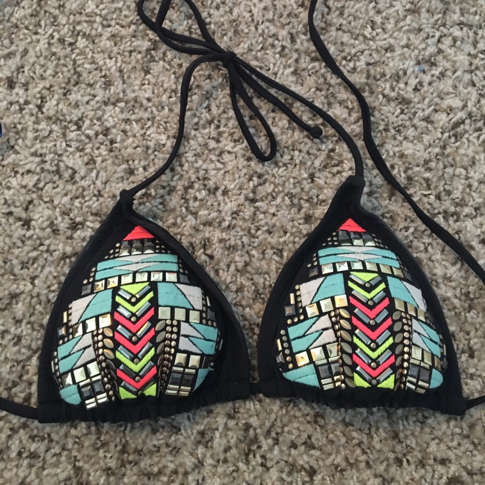 ❗️SOLD❗️Tribal Black Bikini Top