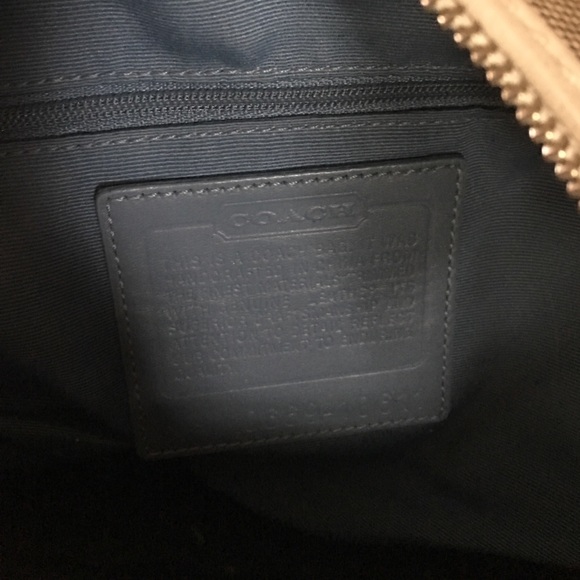 Coach Signature Hobo - Picture 5 of 6