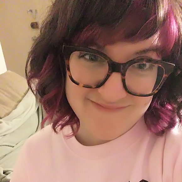 Meet your Posher, Chelsea - Picture 2 of 2