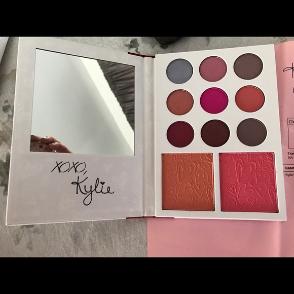 ✨AUTHENTIC - Kylie Cosmetics Kylie's Diary💕 - Picture 2 of 5
