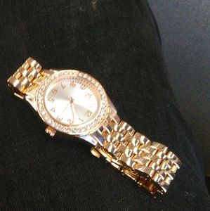 Meet your Posher, Lakeiva