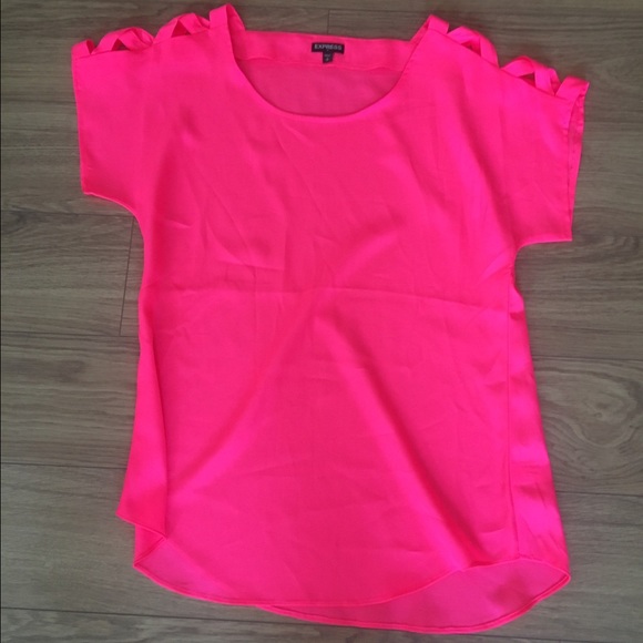 Express Party Top! - Picture 2 of 4