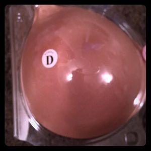 Nubra new in package d cup last one this size