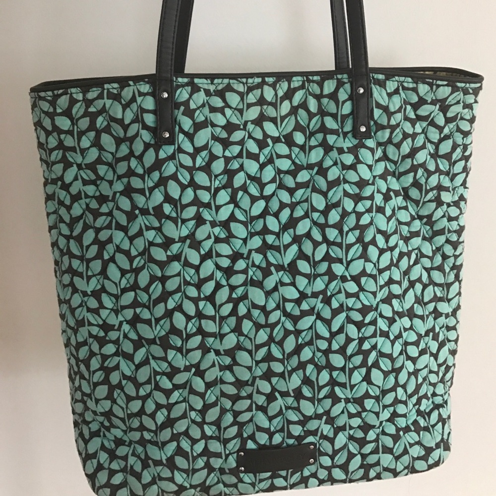 Vera Bradley Day Tote in Shower Vines
